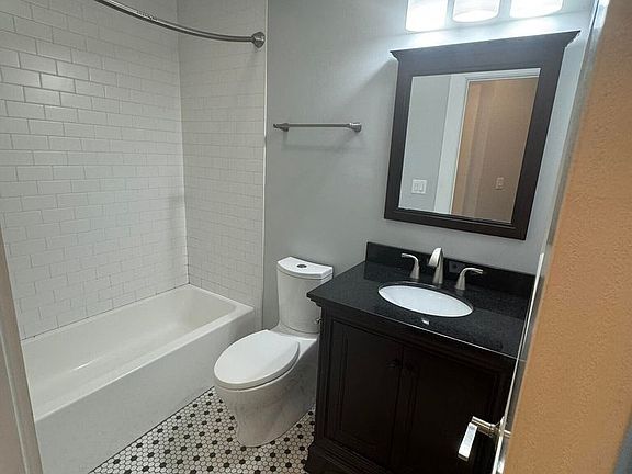 5th image of 729 E Hunter Ave APT 1
