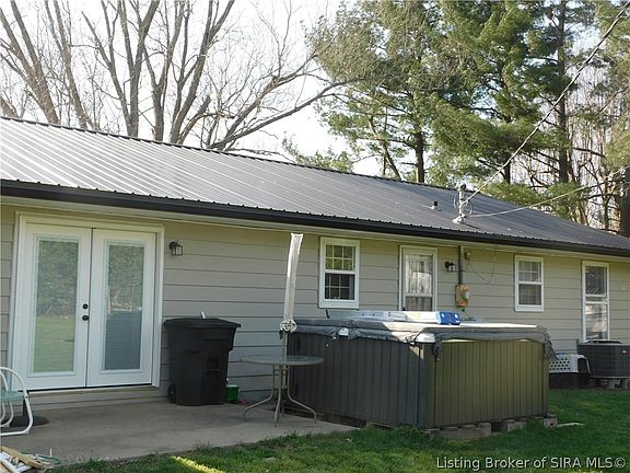 3rd image of 630 N Public Road