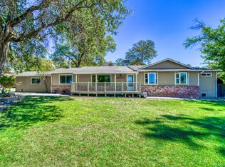 22057 Honeywood Ln, Bella Vista, CA 96008