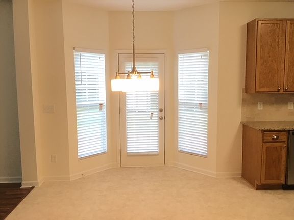 4th image of 2106 Lannigan Dr