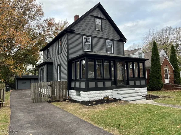 21349 Lake Shore Blvd, Euclid, OH 44123