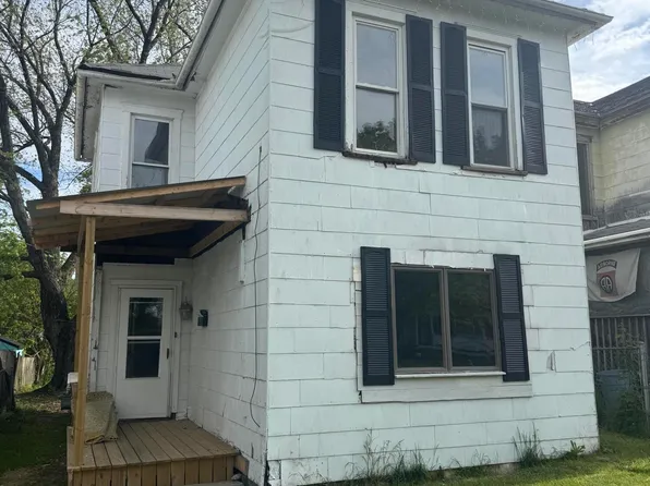 1572 Mound St, Springfield, OH 45505