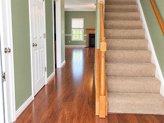 2nd image of 1005 Eastbourne Ct