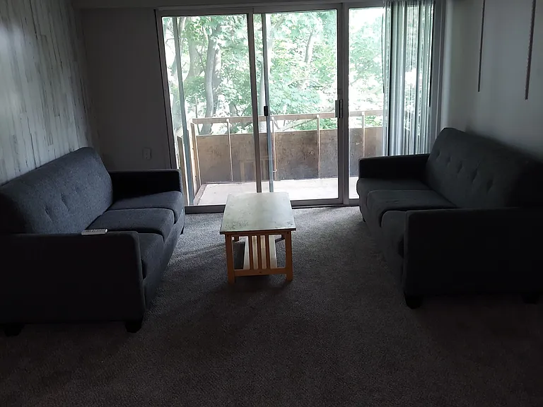 711 Arch St #205 — Photo 3