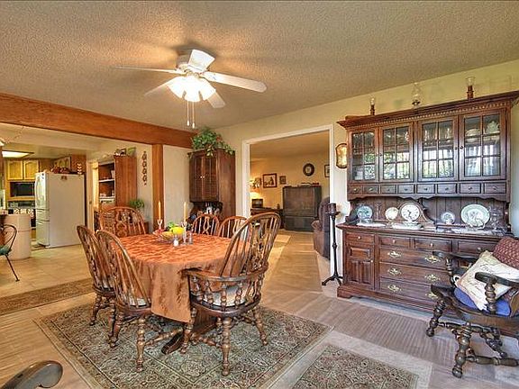 5th image of 2830 Fountain Oaks Dr