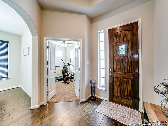 4th image of 12210 MERRITT VILLA