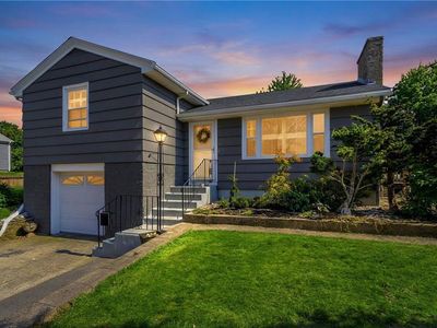 14 Clara Rd, Tiverton, RI, 02878