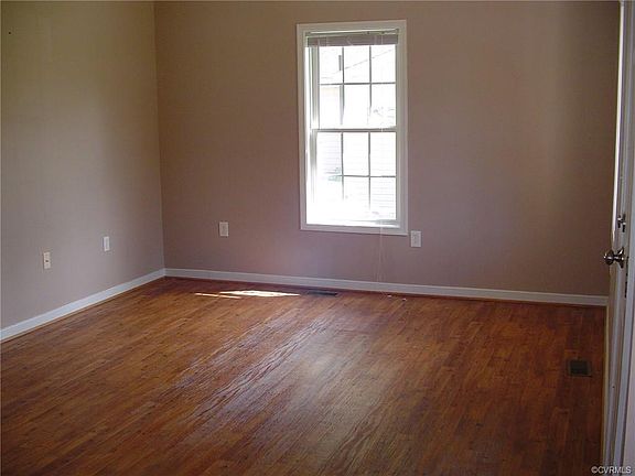 4th image of 143 Culpeper Ave