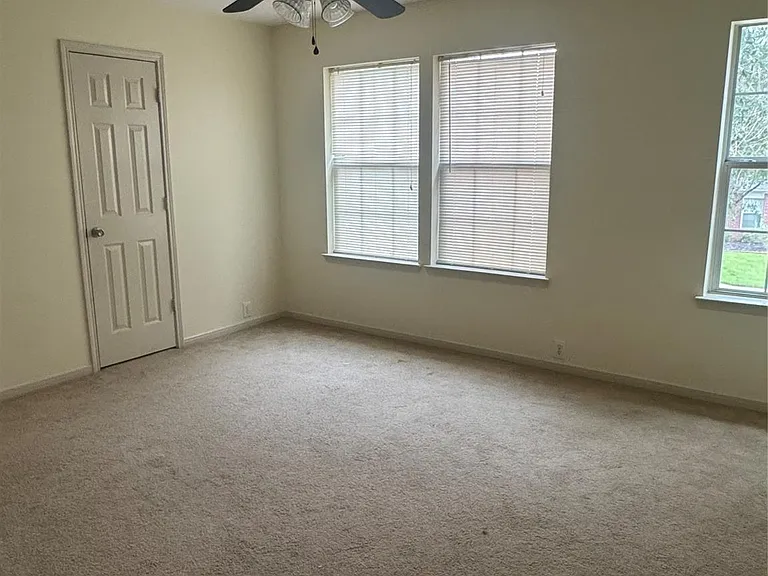 2842 Sandberry Dr — Photo 19