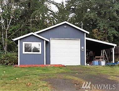 3rd image of 16345 Viking Way NW
