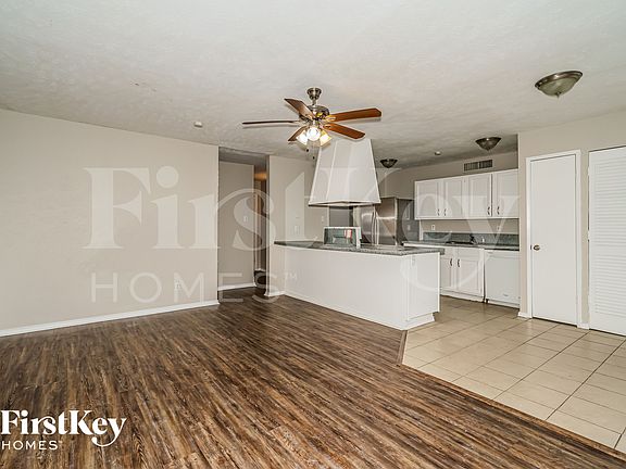 4th image of 6403 Redwood Ln