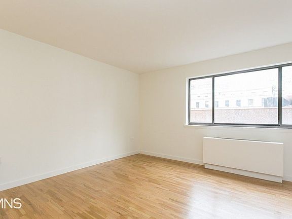 4th image of 309 W 30th St APT 2B