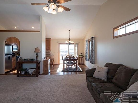 5th image of 6821 S Avalon Cir