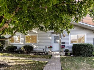 472 Eastbrooke Ln, Rochester, NY 14618