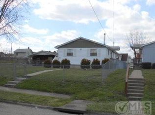 425 Myrtle Ave, Moundsville, WV 26041