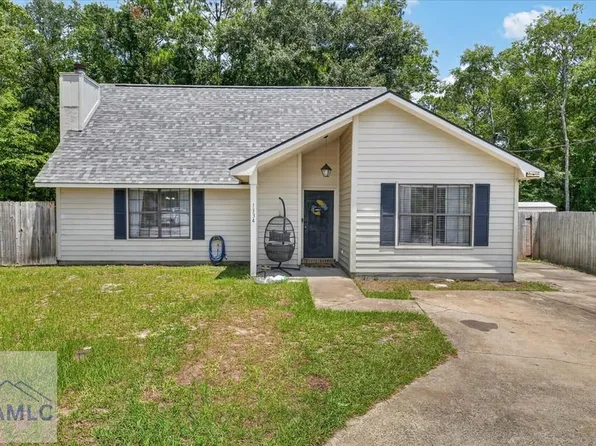 1334 Forest Lake Dr, Hinesville, GA 31313