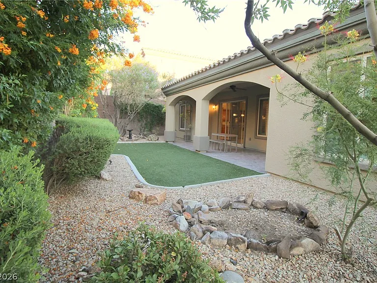 2812 Sisteron Ct — Photo 9