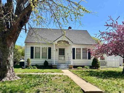 121 Anderson Ave, Chapman, KS, 67431