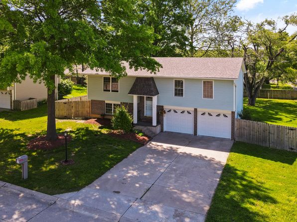 5400 E Teton Dr, Columbia, MO 65201