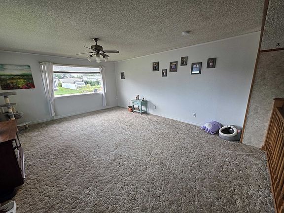 3rd image of 1305 W K St