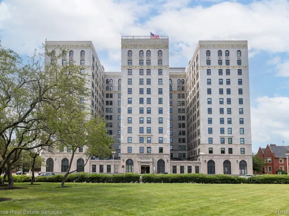 15 E Kirby St APT 703, Detroit, MI 48202