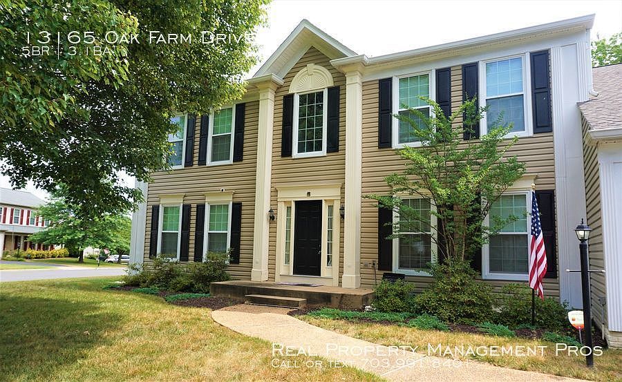 1st image of 13165 Oak Farm Dr