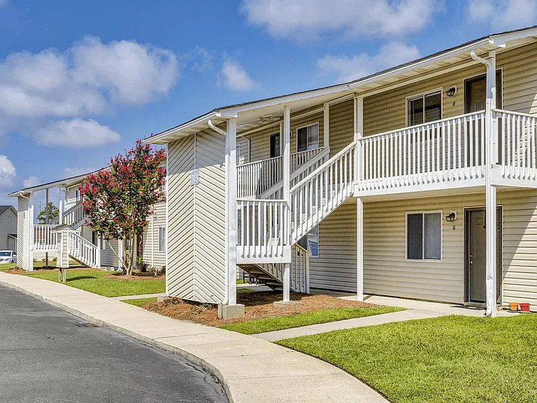 Patriot Point Apartment Homes — Photo 12