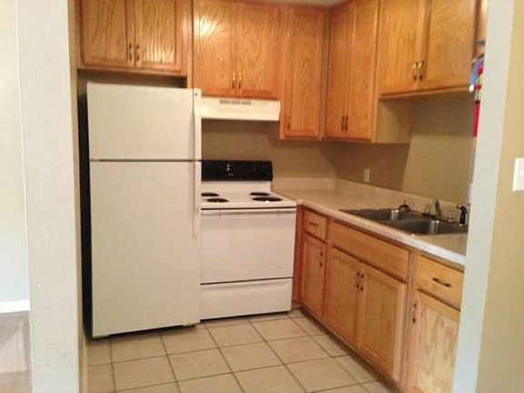 5th image of 811 Canal St APT 5