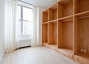 Rented by Warburg