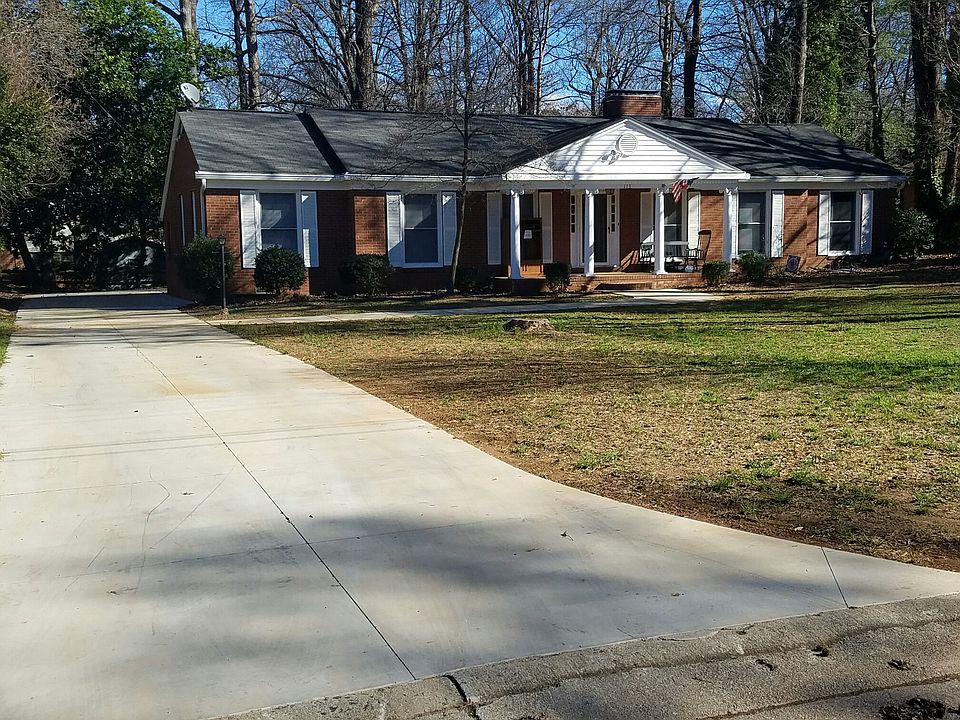 1st image of 113 Suburban Ave