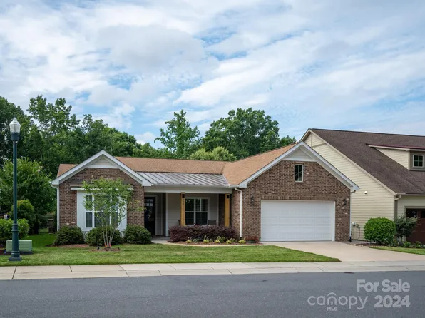 665 Tallulah Falls Dr, Denver, NC 28037