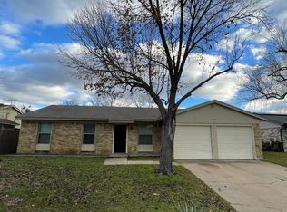 10141 Peppertree Ln, Fort Worth, TX 76108