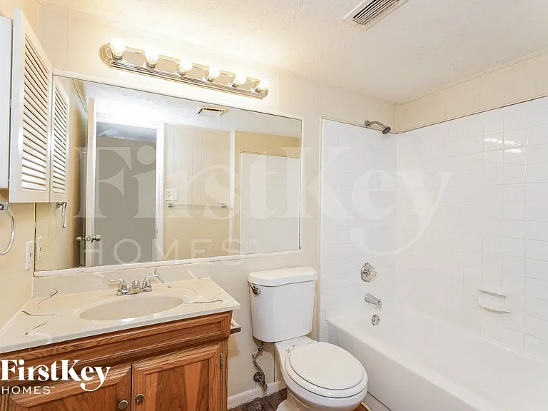 4841 Trailwood Dr — Photo 13
