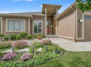 3808 SW Windjammer Ct, Lees Summit, MO 64082
