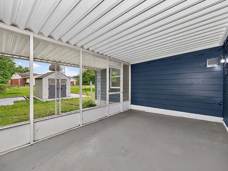 861 W Galbraith Rd — Photo 37
