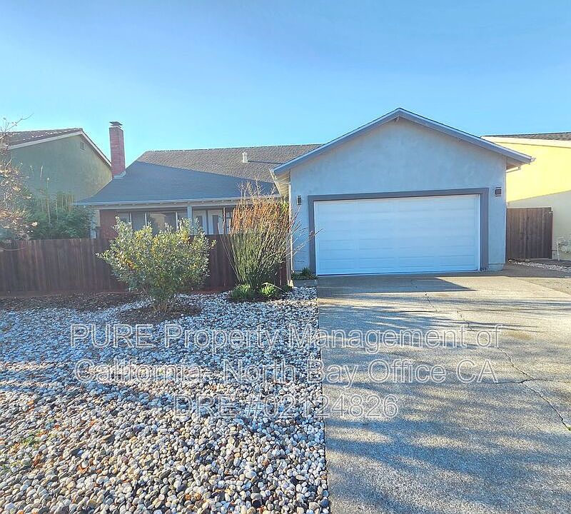 1st image of 810 Louise Dr