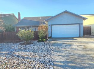 810 Louise Dr, Petaluma, CA 94954