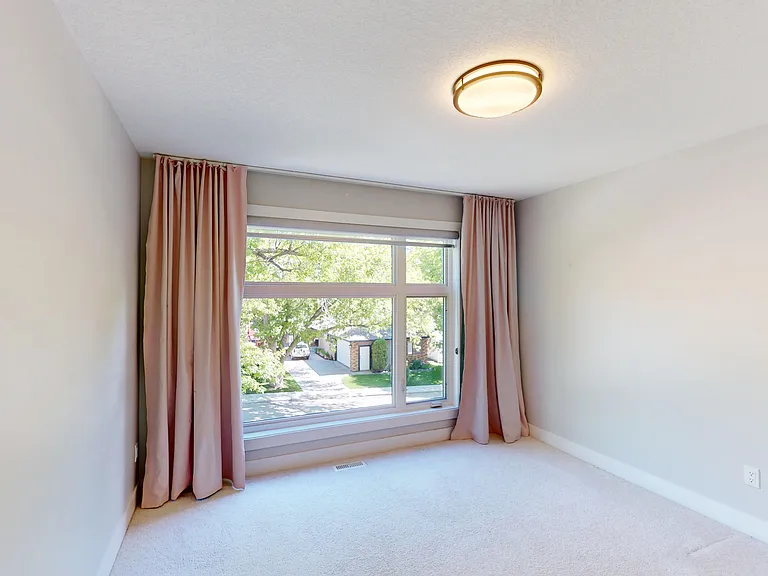 97 Hendon Dr NW — Photo 11