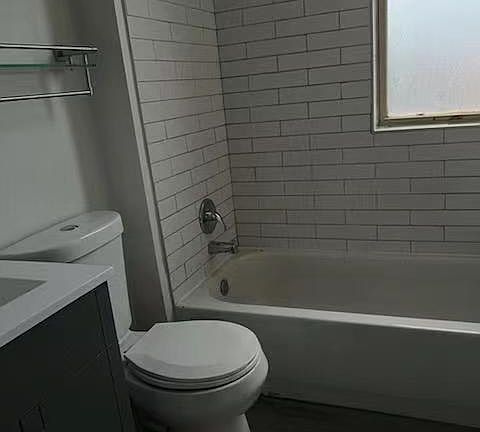 4th image of 3252 W Armitage Ave APT 3R