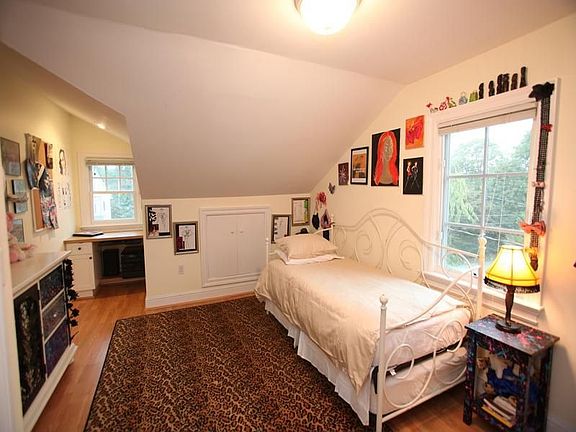 Milton Point Cottage