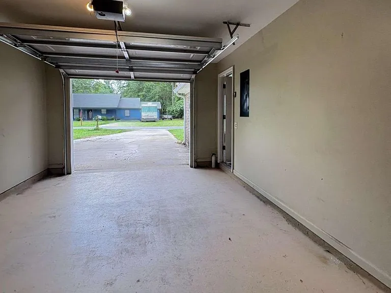 108 Crestwood Ct — Photo 17