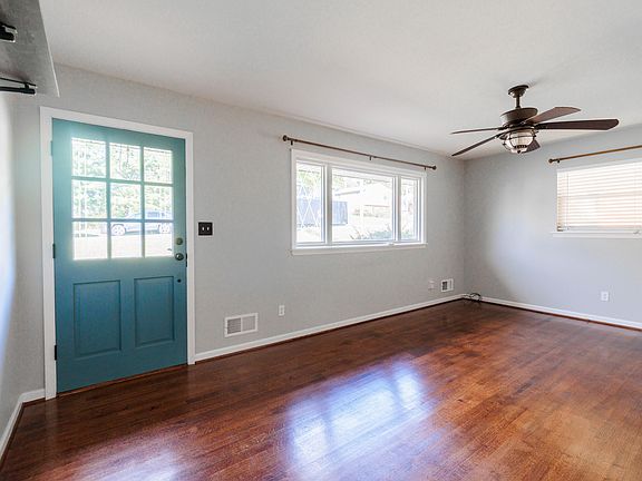 5th image of 635 E Augusta Ave