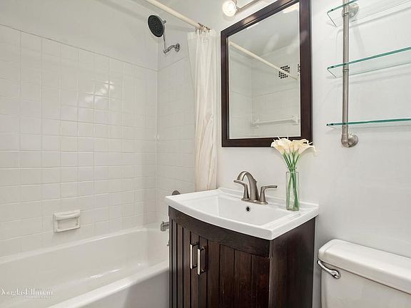 5th image of 244 Madison Ave APT 6B