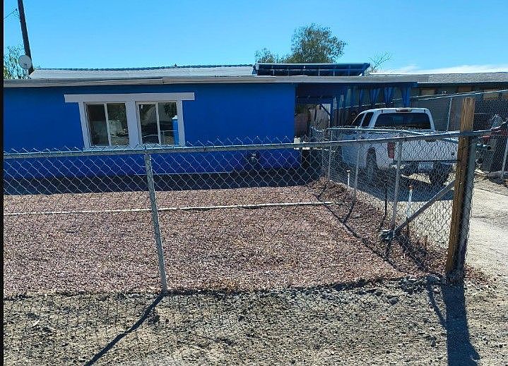 2nd image of 805 Downey Ave
