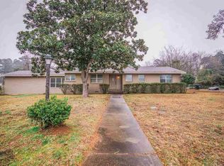 1706 Hughey Dr, Longview, TX 75601