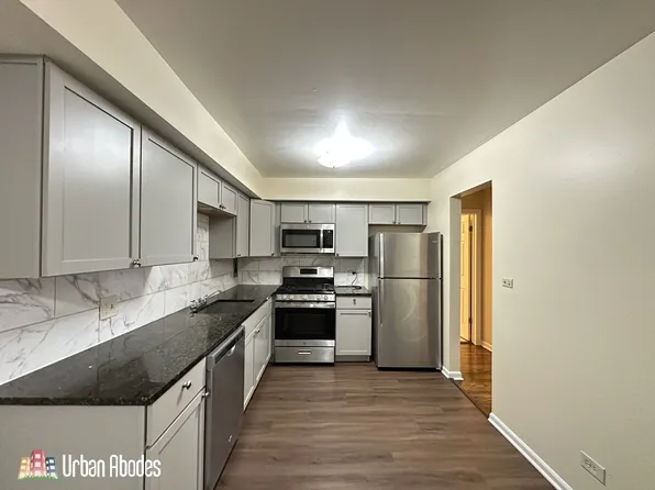 622 N Lincoln Ave #G, Addison, IL 60101