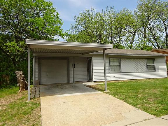 2nd image of 1519 Arbor Ln