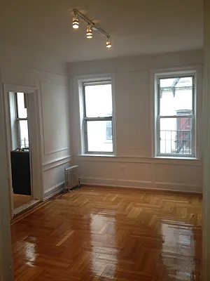 Rented by Rolling Stone Realty LLC | media 20