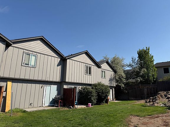 4th image of 1964 SW Reindeer Ave