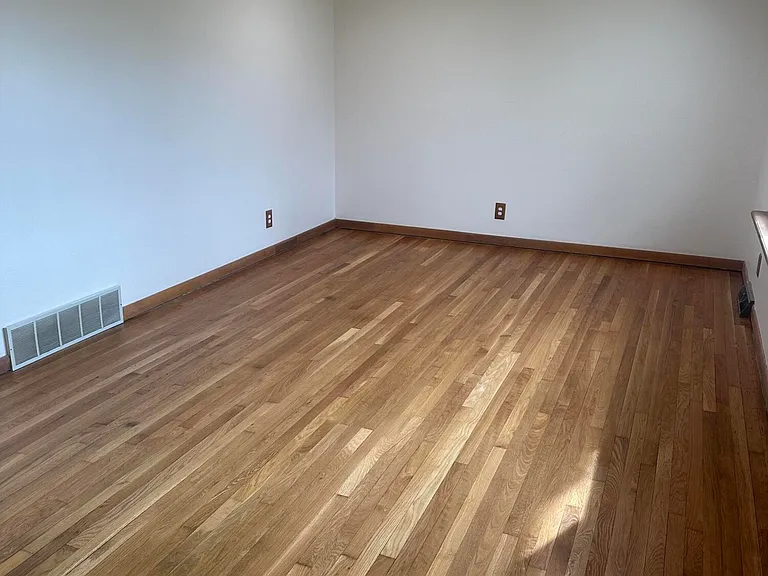 603 Worcester Rd — Photo 7